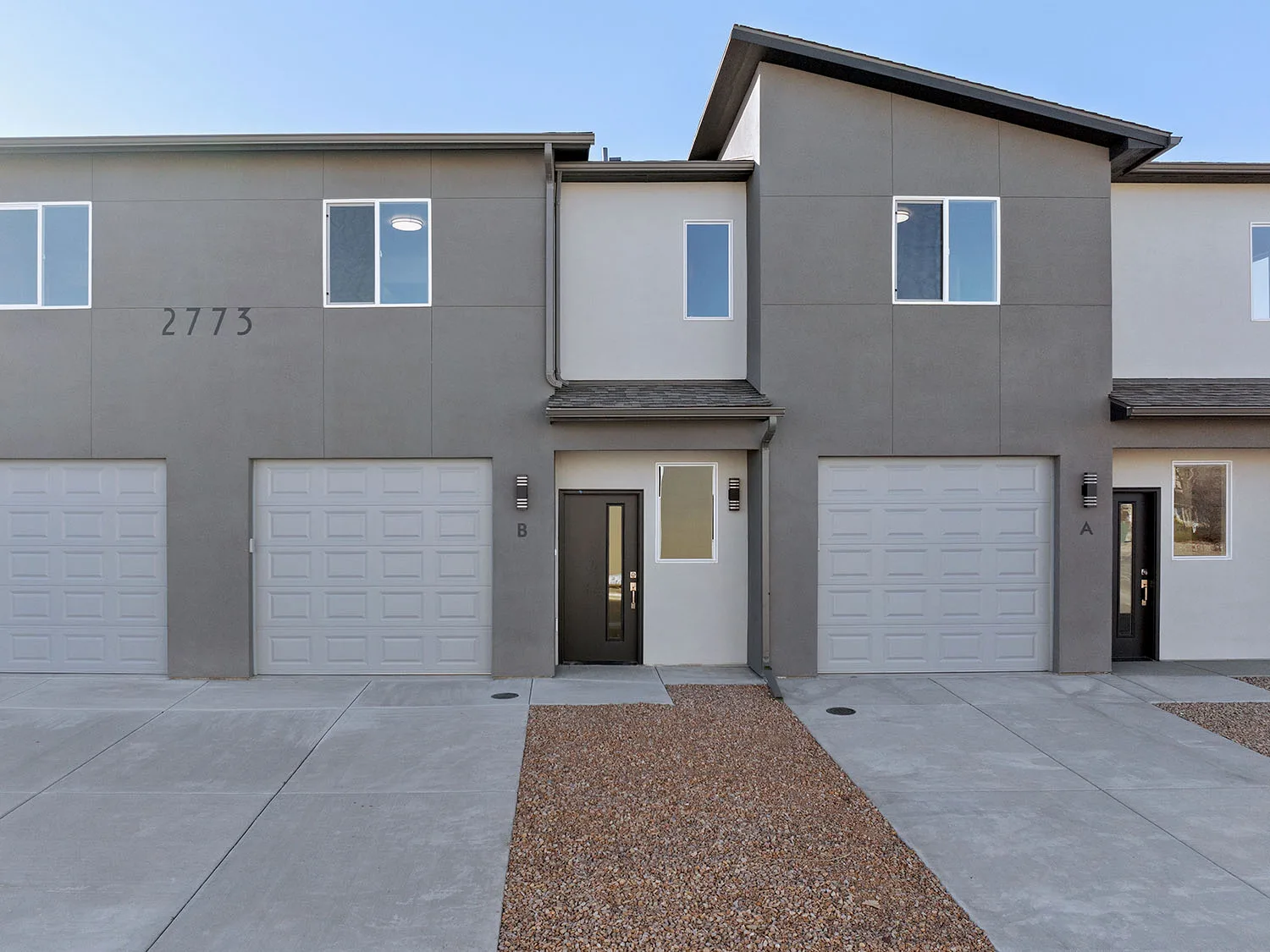 Exterior - front door view