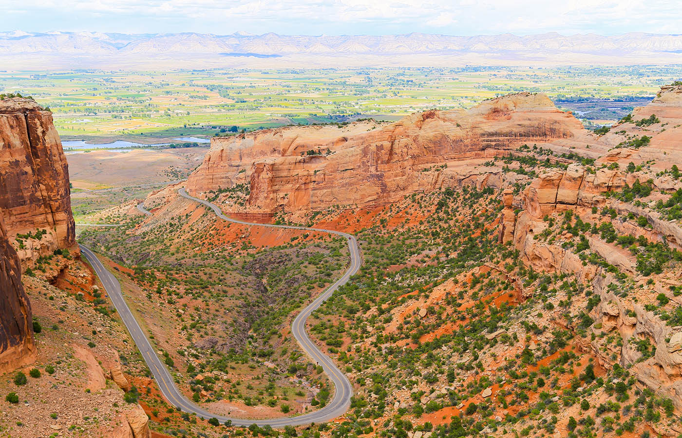 Colorado National Monument scenic drive in Grand Junction CO with canyon views and Rim Rock Drive